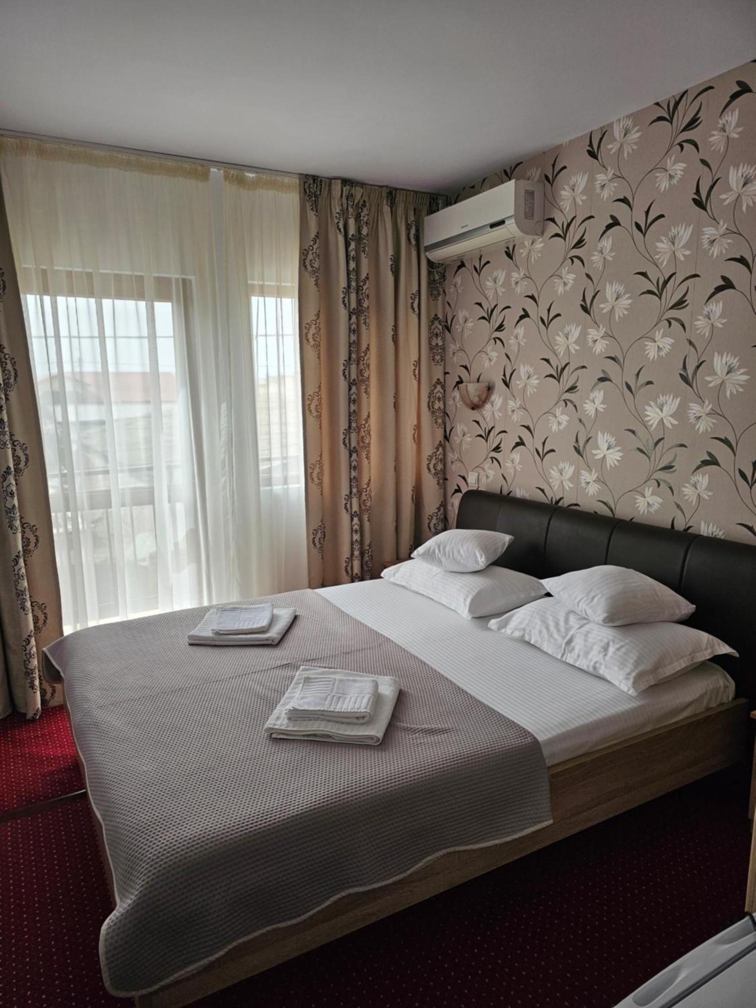 Casa Amiral Hotel ซูลีนา ภายนอก รูปภาพ