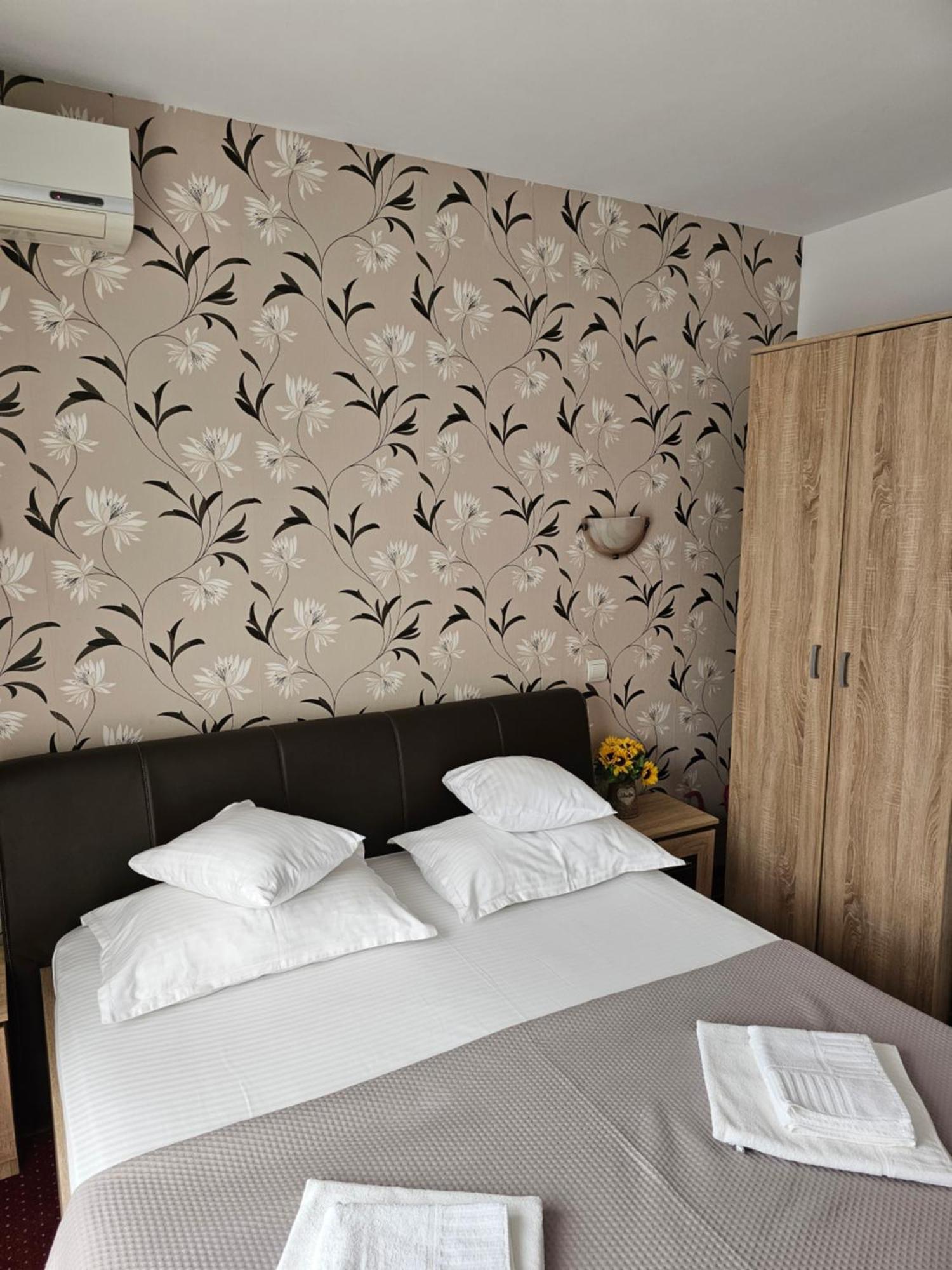 Casa Amiral Hotel ซูลีนา ภายนอก รูปภาพ